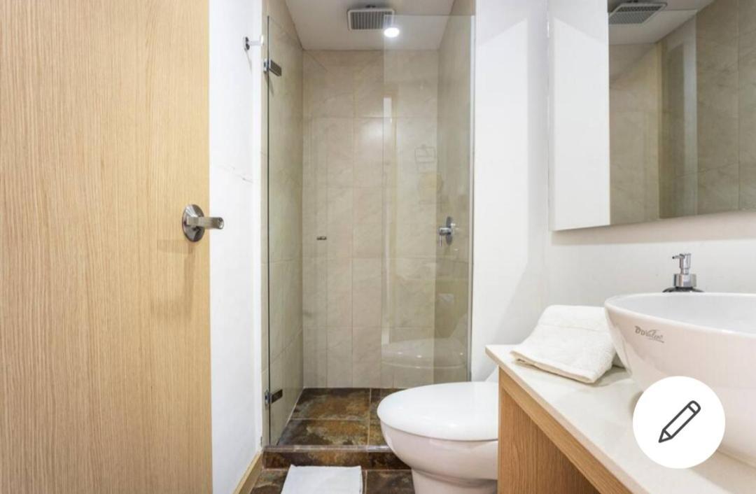 Beautiful & Comfortable Apartment In Laureles Medellin Exterior photo